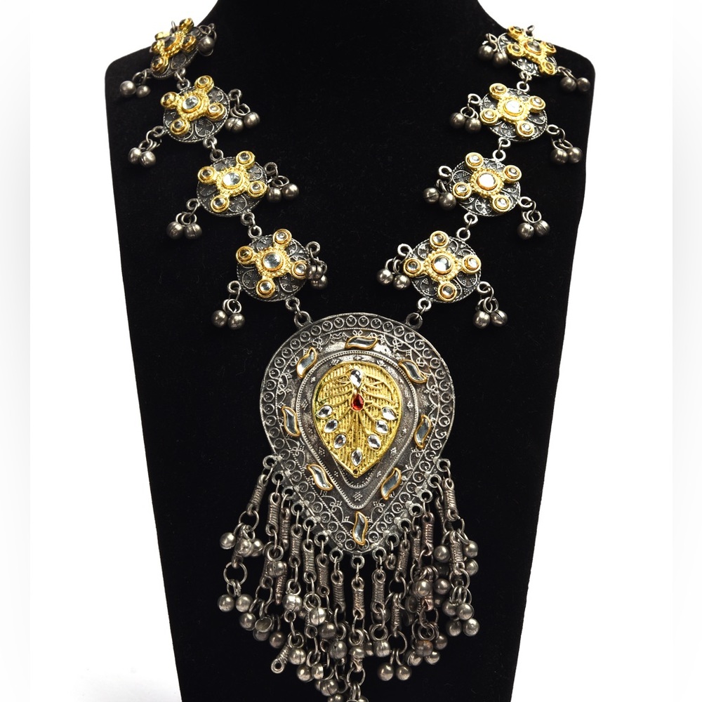 Tribal Necklace.